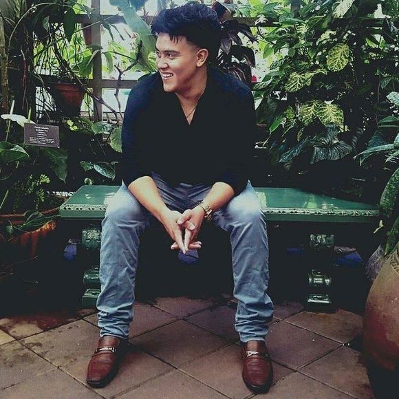 Meet your Posher, Alexander - Picture 1 of 1